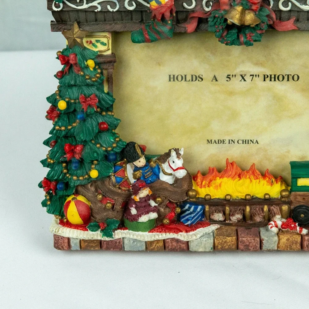 Vintage Christmas Fireplace 3D Resin Picture Frame Holiday Decor 5x7 Photo